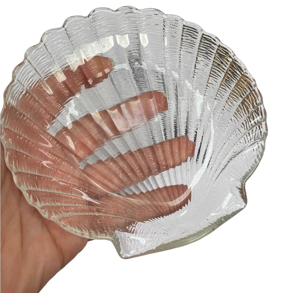 Clear Glass Shell Soap Dish for nautical ocean bathroom theme